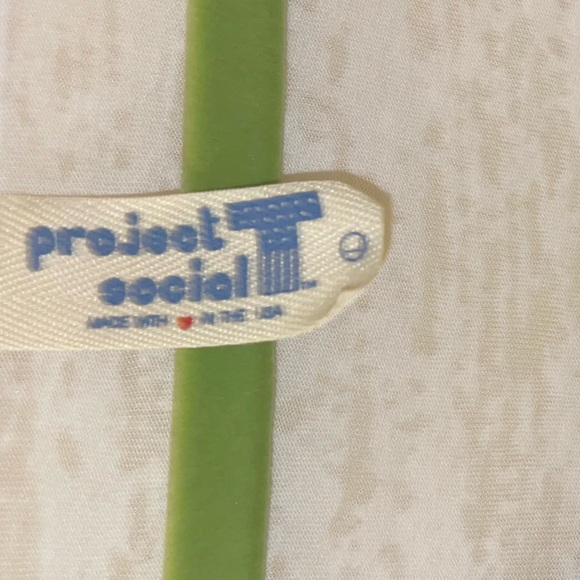 British Flag Black and White T - Picture 3 of 3